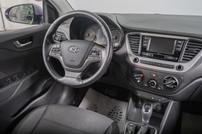 Hyundai Solaris II с пробегом 2017 года, цена 1 399 000 рублей, 88700 км, седан, Автокод Объявления