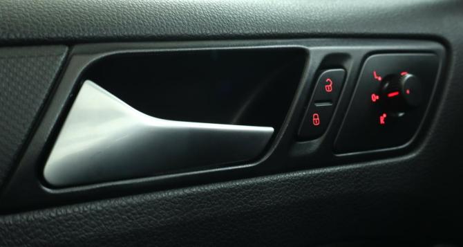 Volkswagen Jetta VI с пробегом 2014 года, цена 1 049 000 рублей, 186700 км, седан, Автокод Объявления