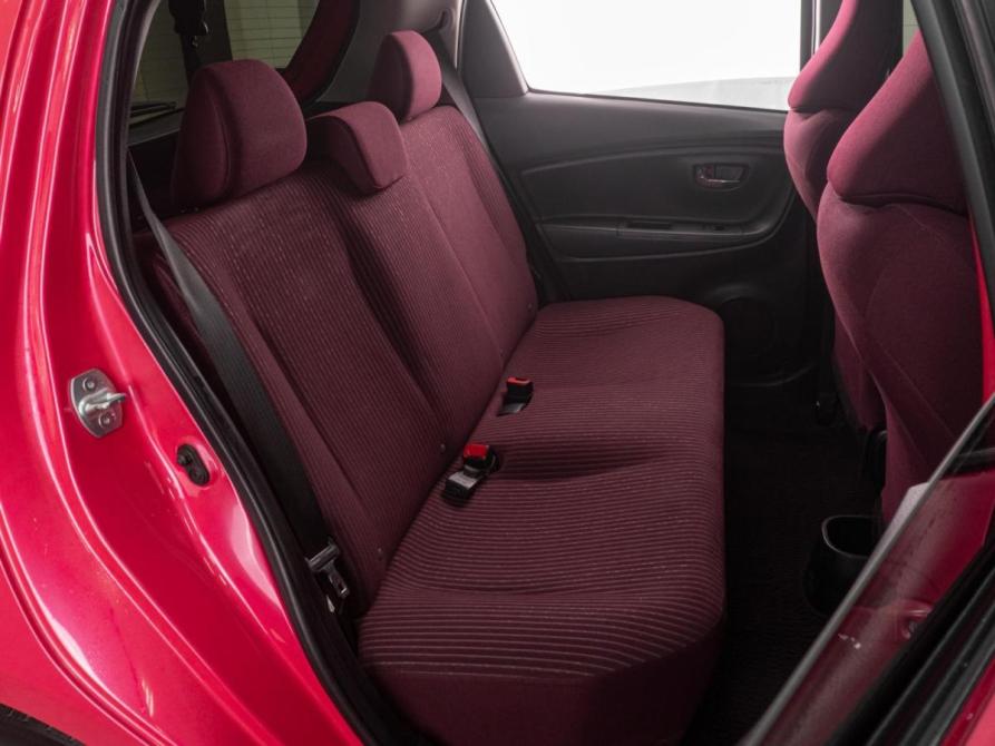 Toyota Vitz III (XP130) Рестайлинг Тюмень  - изображение 9