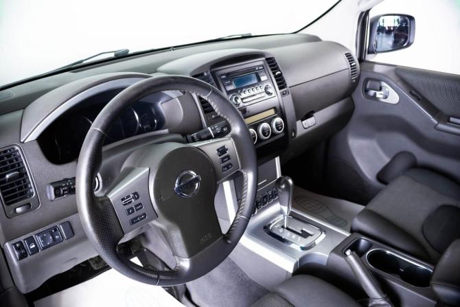 Nissan Pathfinder III Рестайлинг с пробегом 2012 года, цена 1 289 000 рублей, 240000 км, внедорожник, Автокод Объявления
