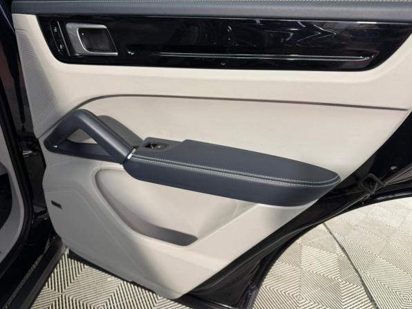 Porsche Cayenne III с пробегом 2021 года, цена 10 900 000 рублей, 54713 км, внедорожник, Автокод Объявления