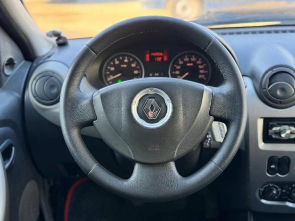 Renault Logan I Рестайлинг с пробегом 2012 года, цена 500 000 рублей, 150000 км, седан, Автокод Объявления