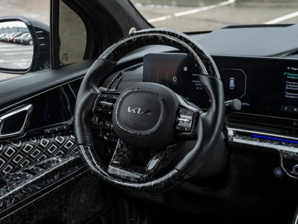 Kia Carnival IV Рестайлинг с пробегом 2024 года, цена 11 300 000 рублей, 26571 км, минивэн, Автокод Объявления