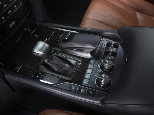 Lexus LX III Рестайлинг 2 с пробегом 2018 года, цена 8 400 000 рублей, 157363 км, внедорожник, Автокод Объявления