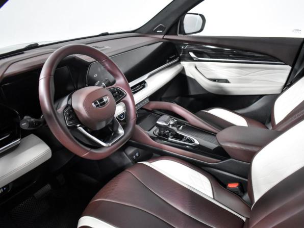 Geely Monjaro I с пробегом 2023 года, цена 3 100 000 рублей, 36295 км, внедорожник, Автокод Объявления