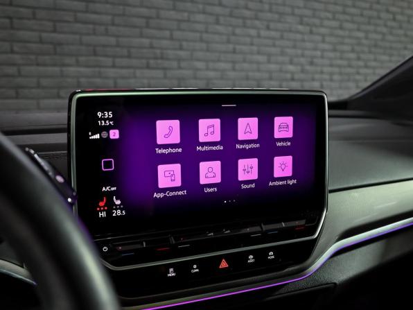Volkswagen ID.4 с пробегом 2022 года, цена 2 950 000 рублей, 14510 км, внедорожник, Автокод Объявления