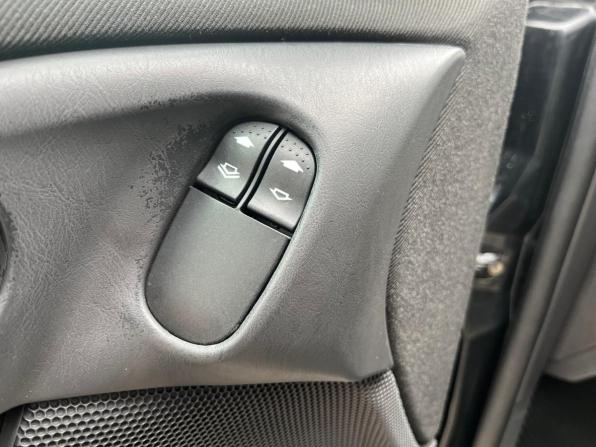 Ford Focus I Рестайлинг с пробегом 2004 года, цена 185 000 рублей, 292000 км, седан, Автокод Объявления