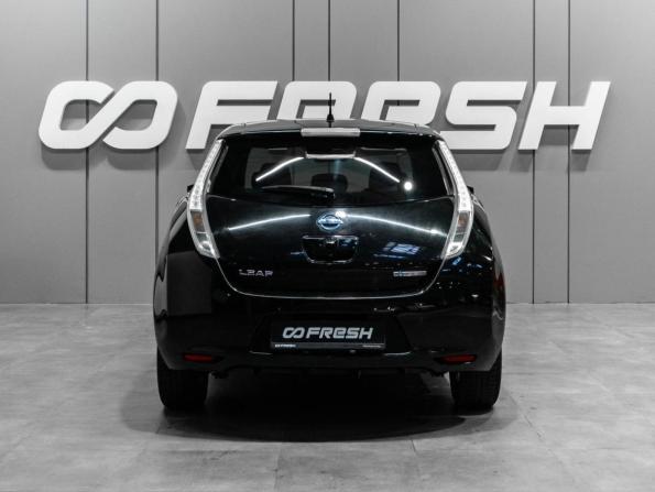 Nissan Leaf I (ZE0/AZE0) с пробегом 2016 года, цена 969 000 рублей, 130146 км, хэтчбек, Автокод Объявления