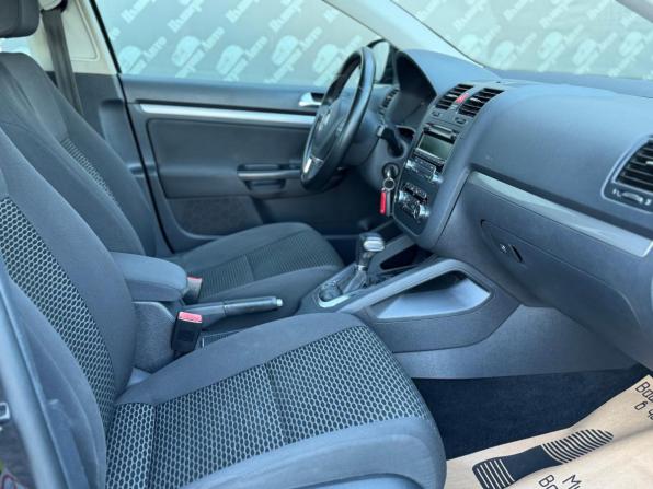 Volkswagen Jetta V с пробегом 2010 года, цена 865 000 рублей, 127580 км, седан, Автокод Объявления
