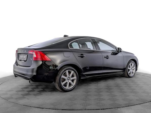 Volvo S60 II Рестайлинг с пробегом 2017 года, цена 2 150 000 рублей, 53376 км, седан, Автокод Объявления