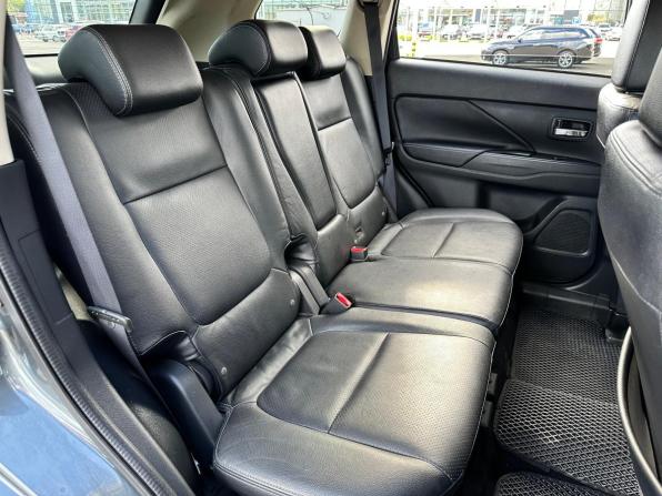 Mitsubishi Outlander III Рестайлинг 2 с пробегом 2015 года, цена 1 499 000 рублей, 146000 км, внедорожник, Автокод Объявления