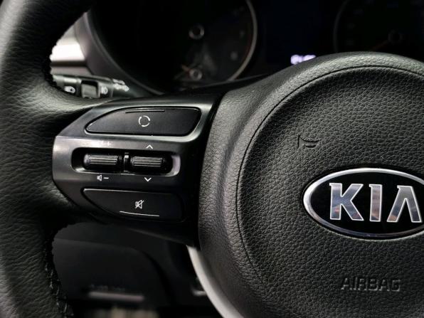 Kia Rio IV с пробегом 2018 года, цена 1 260 000 рублей, 124100 км, седан, Автокод Объявления