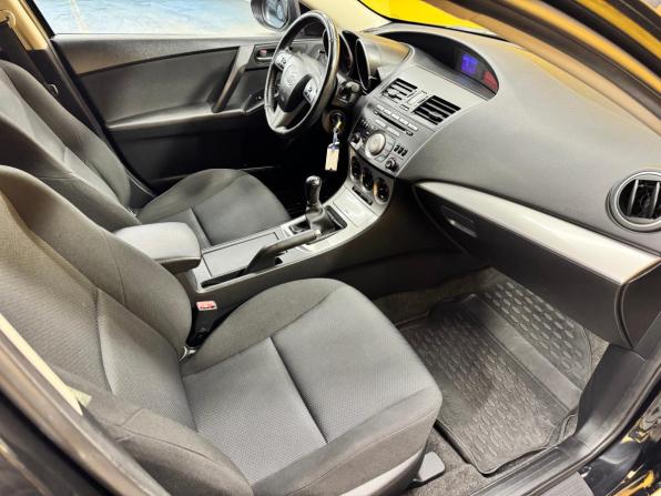 Mazda 3 II (BL) Рестайлинг с пробегом 2011 года, цена 869 000 рублей, 123637 км, седан, Автокод Объявления