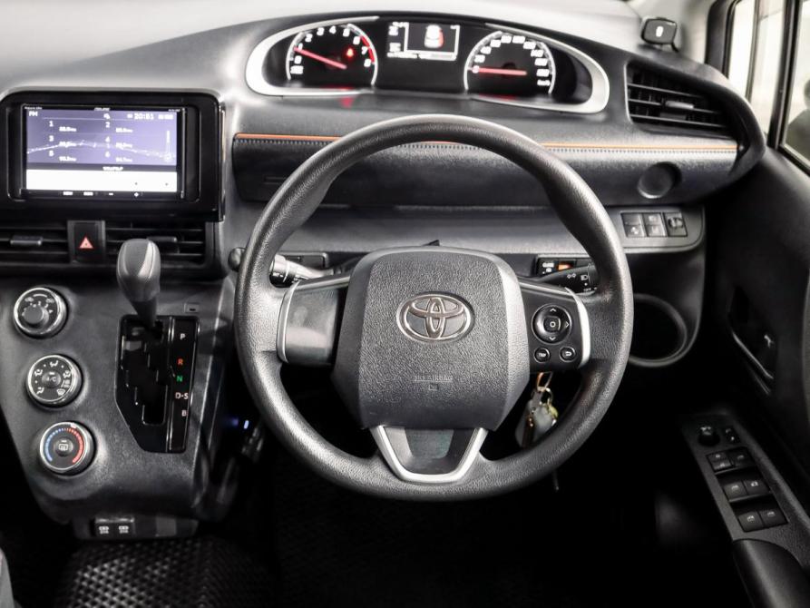 Toyota Sienta II Рестайлинг Екатеринбург  - изображение 16