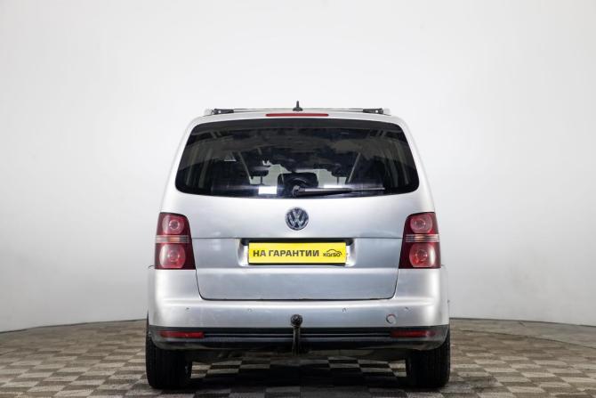 Volkswagen Touran I Рестайлинг с пробегом 2008 года, цена 799 000 рублей, 528635 км, компактвэн, Автокод Объявления