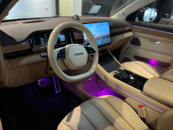 Новый Seres M7 2025 года, цена 6 890 000 рублей, внедорожник, Автокод Объявления