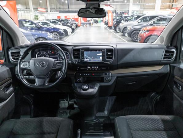 Toyota ProAce II с пробегом 2018 года, цена 3 350 000 рублей, 93000 км, минивэн, Автокод Объявления