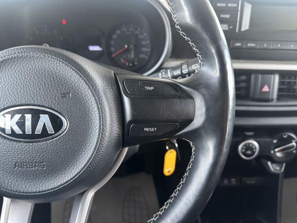 Kia Picanto III с пробегом 2017 года, цена 900 000 рублей, 96510 км, хэтчбек, Автокод Объявления