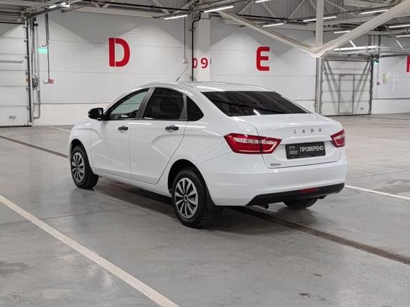 Lada (ВАЗ) Vesta I с пробегом 2021 года, цена 880 000 рублей, 103745 км, седан, Автокод Объявления