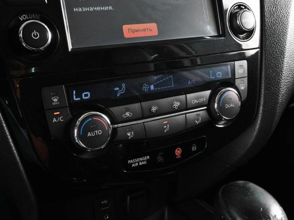 Nissan Qashqai II с пробегом 2014 года, цена 1 179 000 рублей, 215796 км, внедорожник, Автокод Объявления