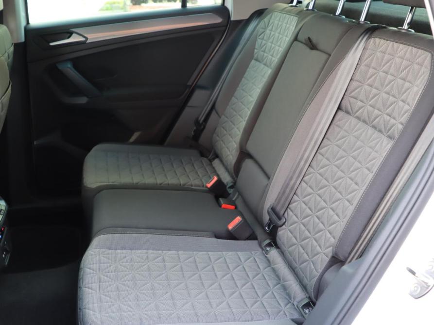 Volkswagen Tiguan II Рестайлинг Санкт-Петербург  - изображение 28