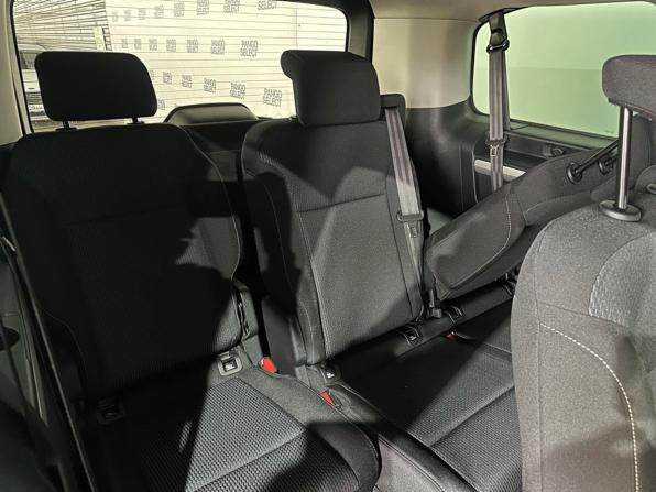 Peugeot Traveller I с пробегом 2018 года, цена 2 410 000 рублей, 136292 км, минивэн, Автокод Объявления