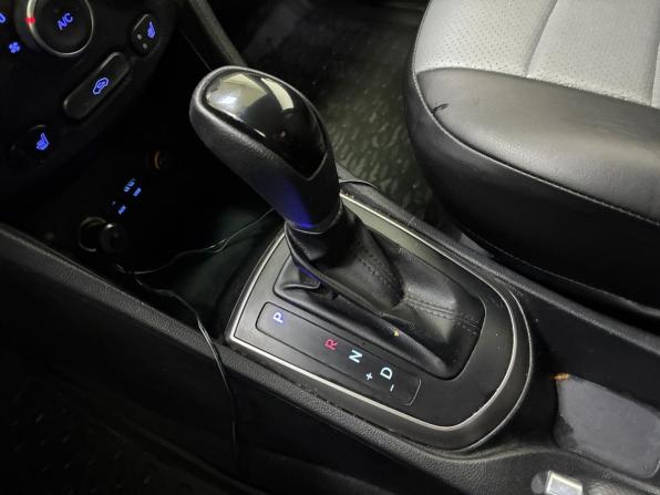 Hyundai Solaris I Рестайлинг с пробегом 2015 года, цена 999 000 рублей, 140000 км, седан, Автокод Объявления