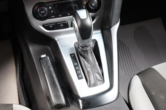 Ford Focus III с пробегом 2013 года, цена 979 000 рублей, 175212 км, седан, Автокод Объявления