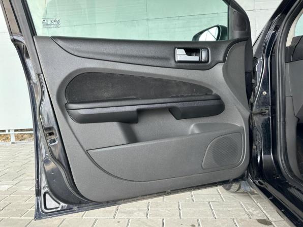 Ford Focus II с пробегом 2007 года, цена 399 000 рублей, 210965 км, седан, Автокод Объявления