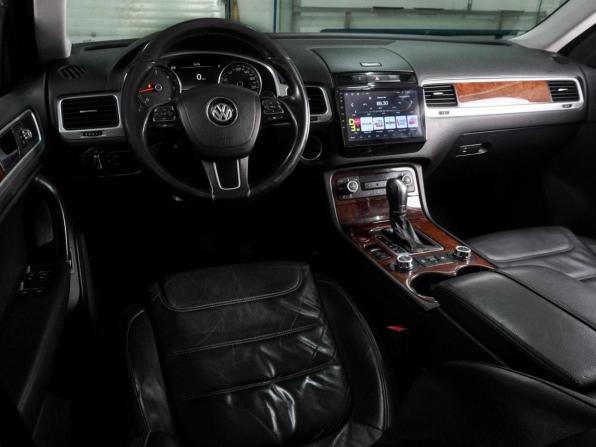 Volkswagen Touareg II с пробегом 2014 года, цена 2 399 000 рублей, 298518 км, внедорожник, Автокод Объявления