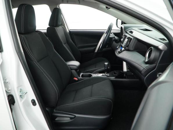 Toyota RAV4 IV (XA40) Рестайлинг с пробегом 2019 года, цена 2 887 077 рублей, 44557 км, внедорожник, Автокод Объявления