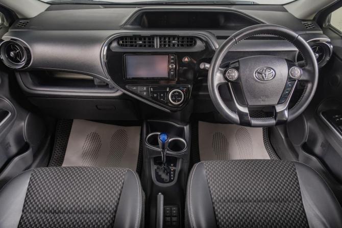 Toyota Aqua I Рестайлинг 2 с пробегом 2017 года, цена 1 449 000 рублей, 105000 км, хэтчбек, Автокод Объявления