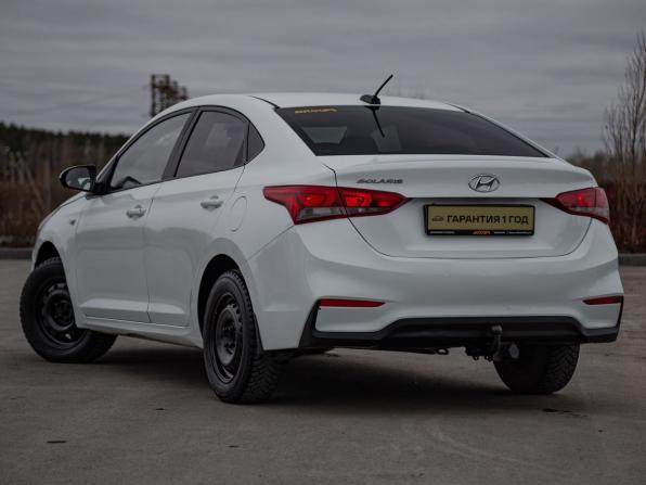 Hyundai Solaris II с пробегом 2017 года, цена 795 000 рублей, 167000 км, седан, Автокод Объявления