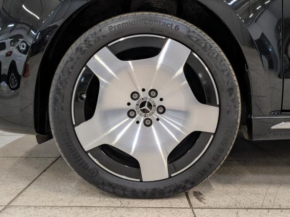 Mercedes-Benz V-Класс III (W447) Рестайлинг 2 с пробегом 2025 года, цена 12 200 000 рублей, 23068 км, минивэн, Автокод Объявления