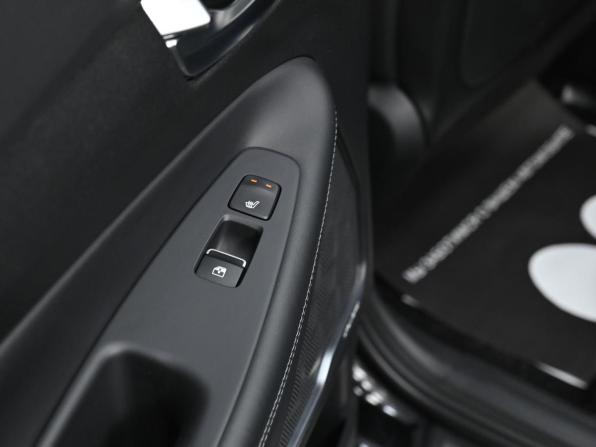 Hyundai Santa Fe IV Рестайлинг с пробегом 2021 года, цена 2 949 000 рублей, 82000 км, внедорожник, Автокод Объявления