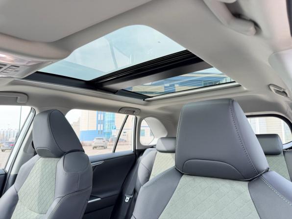 Toyota RAV4 V (XA50) с пробегом 2025 года, цена 4 250 000 рублей, 50 км, внедорожник, Автокод Объявления