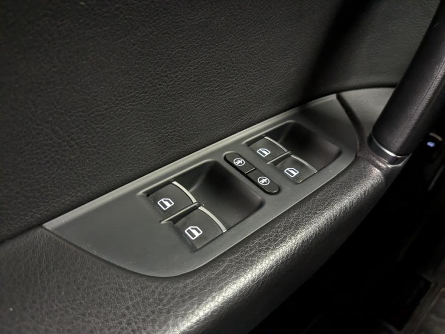 Volkswagen Touareg II Рестайлинг Санкт-Петербург  - изображение 30