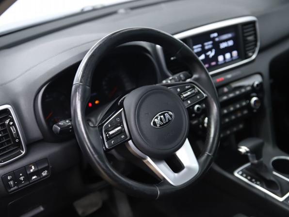 Kia Sportage IV Рестайлинг с пробегом 2020 года, цена 2 850 000 рублей, 72720 км, внедорожник, Автокод Объявления