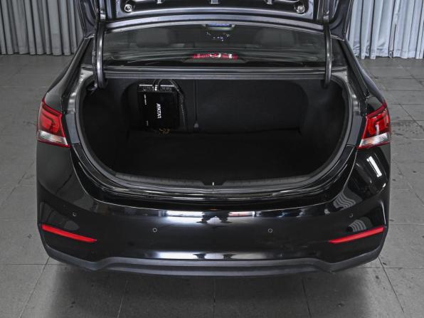 Hyundai Solaris II с пробегом 2018 года, цена 1 299 000 рублей, 154649 км, седан, Автокод Объявления