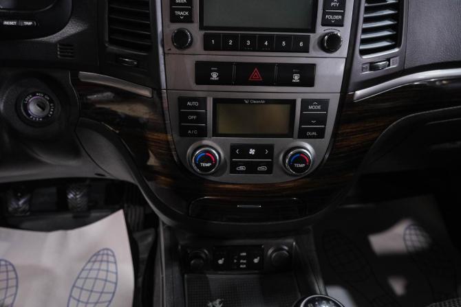 Hyundai Santa Fe II Рестайлинг с пробегом 2011 года, цена 1 449 000 рублей, 260000 км, внедорожник, Автокод Объявления