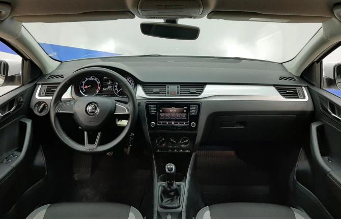 Skoda Rapid I Рестайлинг с пробегом 2019 года, цена 1 090 000 рублей, 92266 км, лифтбек, Автокод Объявления
