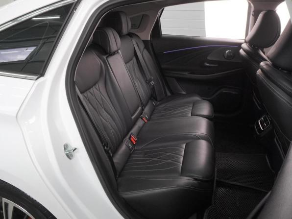 Chery Arrizo 8 с пробегом 2023 года, цена 2 199 000 рублей, 42423 км, седан, Автокод Объявления