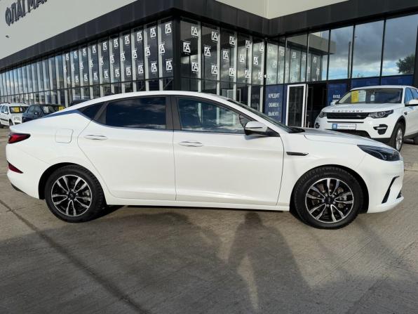 JAC J7 I с пробегом 2023 года, цена 1 277 000 рублей, 64780 км, лифтбек, Автокод Объявления