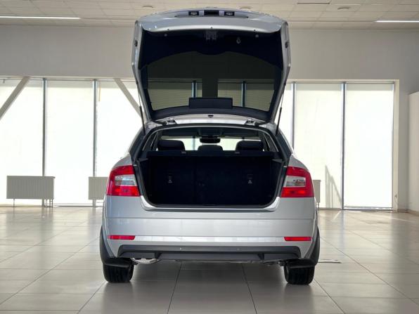 Skoda Octavia III (A7) Рестайлинг с пробегом 2020 года, цена 2 430 000 рублей, 39825 км, лифтбек, Автокод Объявления