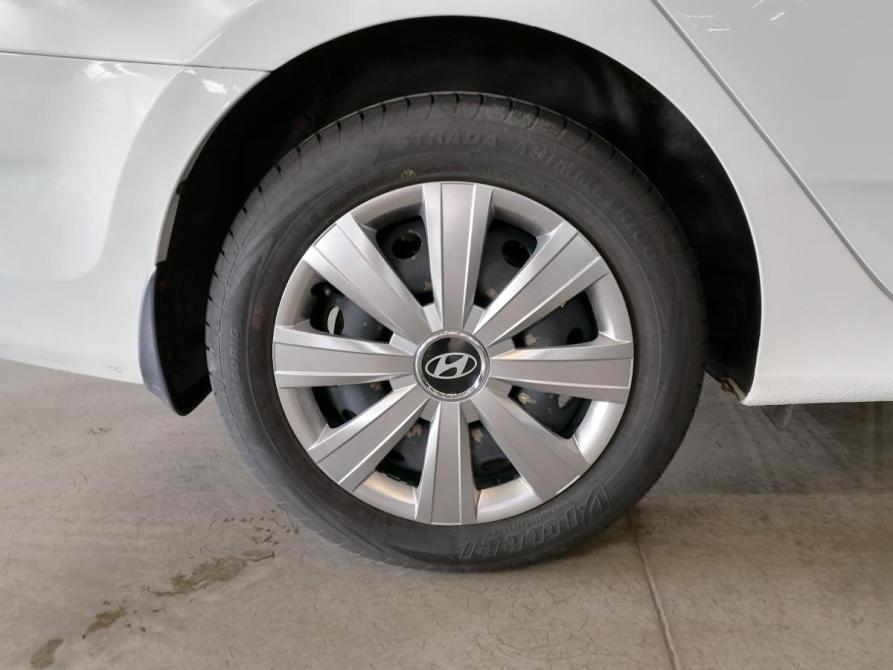 Hyundai Solaris I Курск  - изображение 29