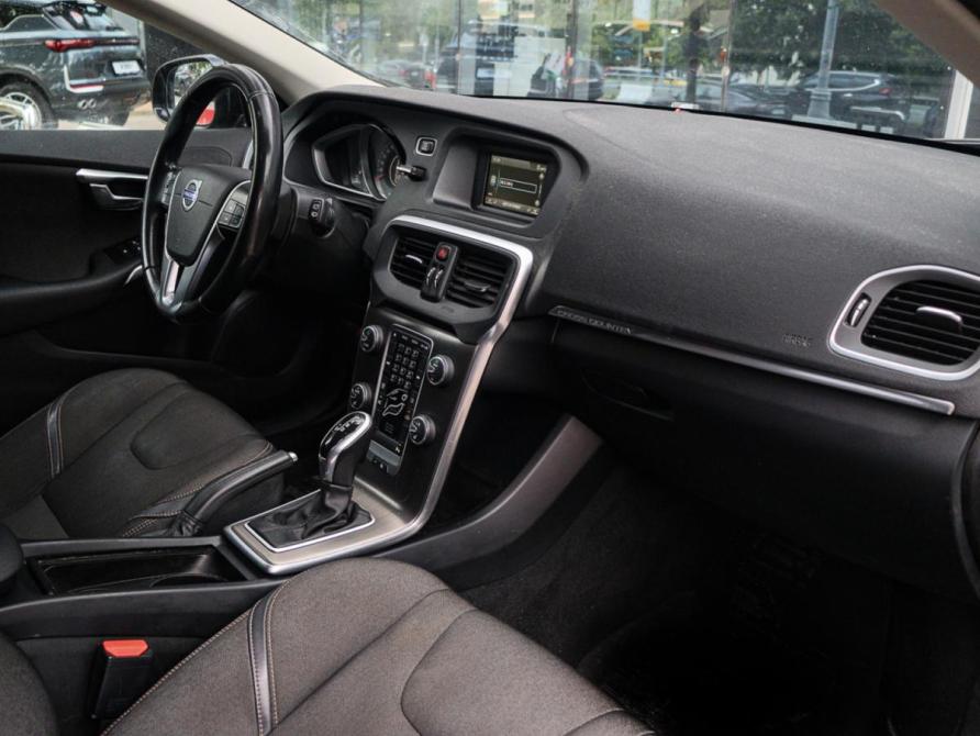 Volvo V40 II Москва  - изображение 8