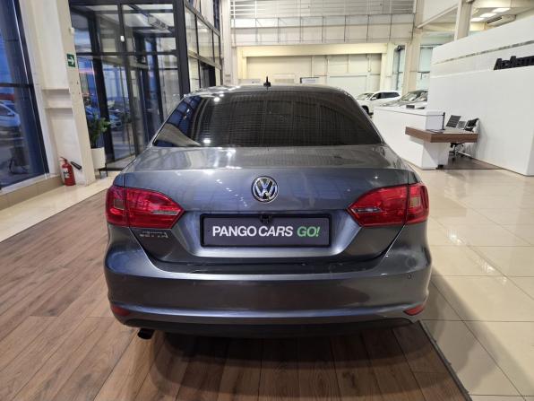 Volkswagen Jetta VI с пробегом 2013 года, цена 950 000 рублей, 223026 км, седан, Автокод Объявления