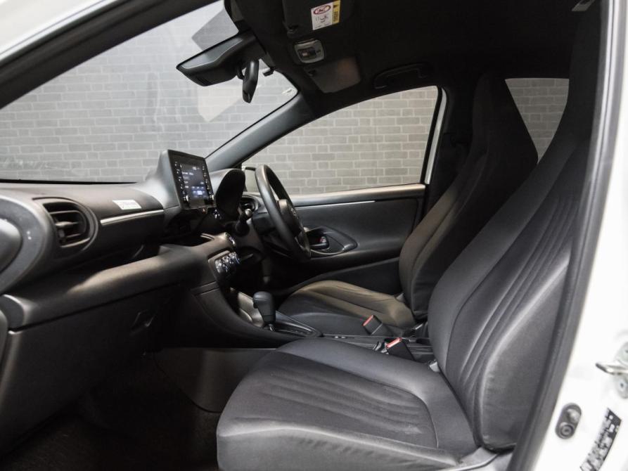 Toyota Yaris IV Челябинск  - изображение 11