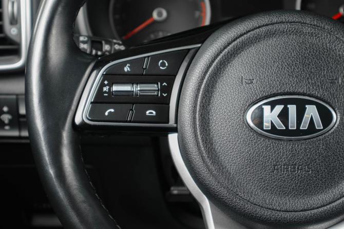 Kia Sportage IV Рестайлинг с пробегом 2019 года, цена 2 259 000 рублей, 110000 км, внедорожник, Автокод Объявления