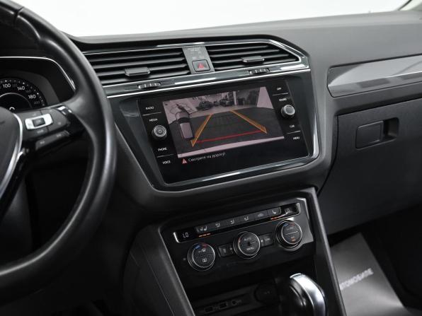 Volkswagen Tiguan II с пробегом 2018 года, цена 1 999 000 рублей, 105000 км, внедорожник, Автокод Объявления
